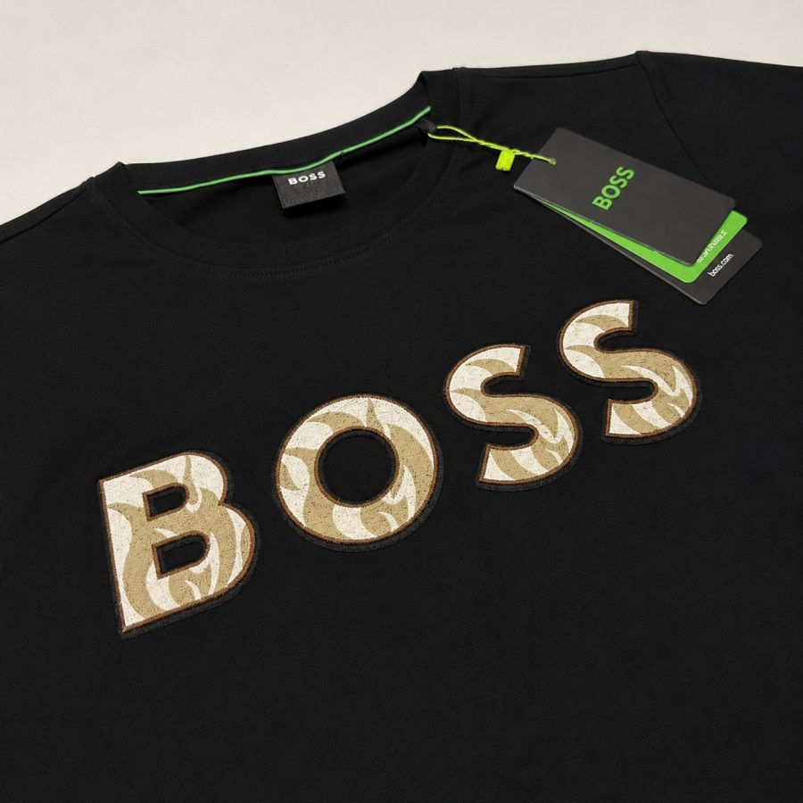 Playera Calidad Turca BOSS Negra (letras camuflaje)